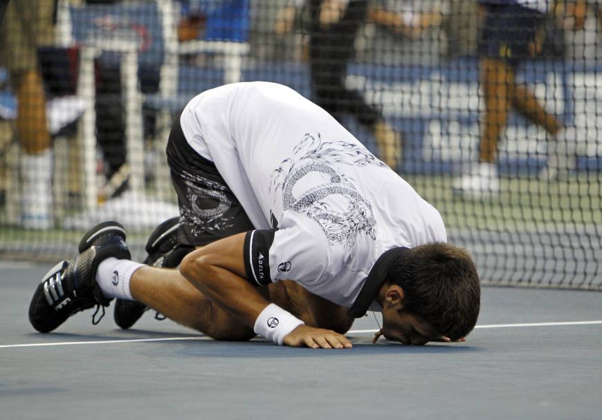 Altri dodici mesi, altra semifinale a New York, ed  il turno di Djokovic di conquistarsi la finale: ci riuscir in 6 memorabili set (5-7 6-1 5-7 6-2 7-5), ma il trionfo finale sar di Rafa Nadal
